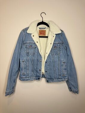 Levi's Women's Original Sherpa Trucker Jacket.